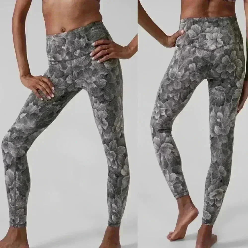 ATHLETA Elation Textured Tight Womens XS Chakra Floral Black/ Seasalt Mid Rise